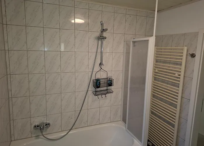 Schoene 3 In Ruhiger Lage Appartement *